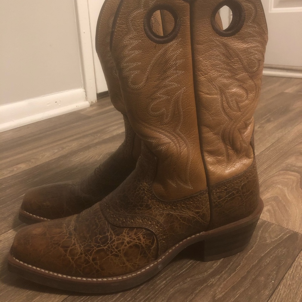 Men’s Ariat boots